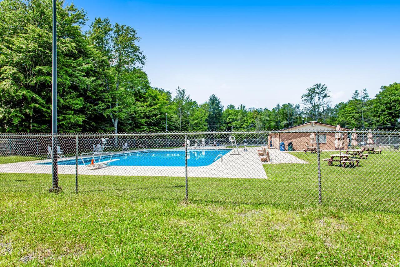 Friendship Lodge Pocono Lake Eksteriør bilde